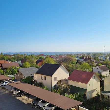 Уютная Квартира На Сутки С Видом На Море И Близостю Пляжа Kryschaniwka Exterior foto